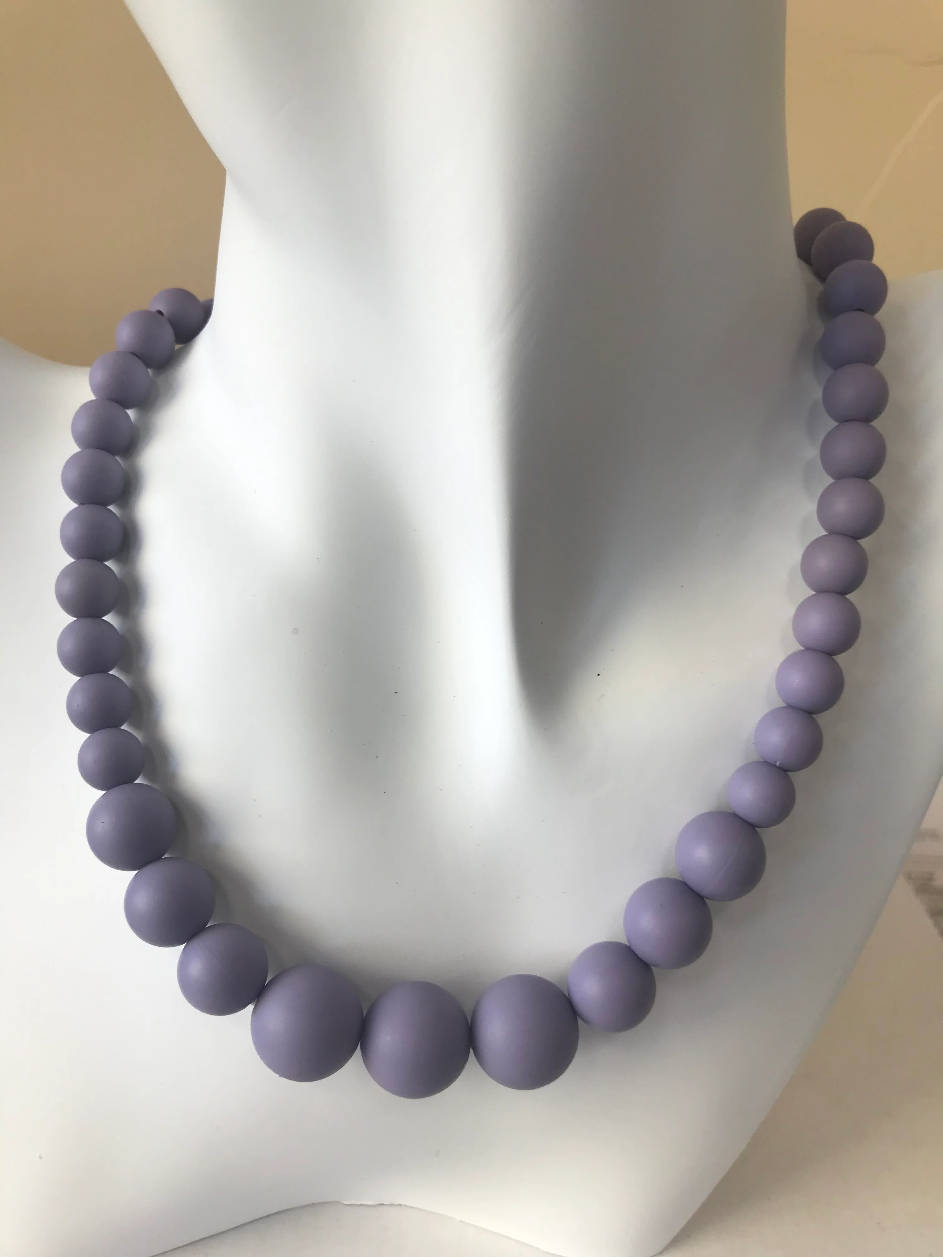 Wink Silicon rubber 9MM bead bracelets - Image 3